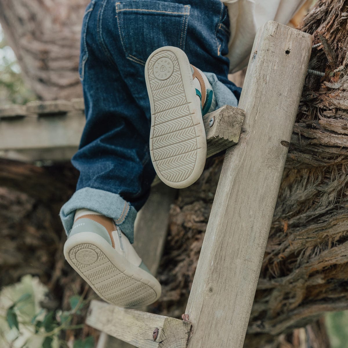 Pretty Brave Unisex Shoes Hi-Top in Forest