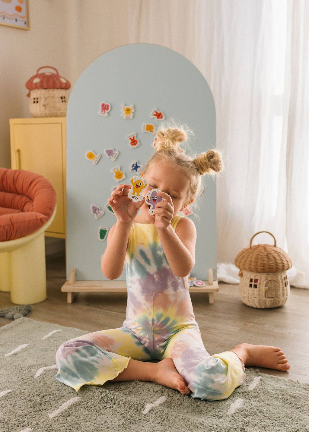 Smartypals Emotions Magnet Set for Kids featuring colorful magnetic emotion icons on a white background.