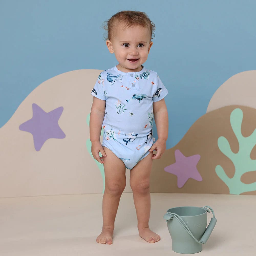 Snuggle Hunny Kids Unisex Onesie Blue Ocean Short Sleeve Organic Bodysuit