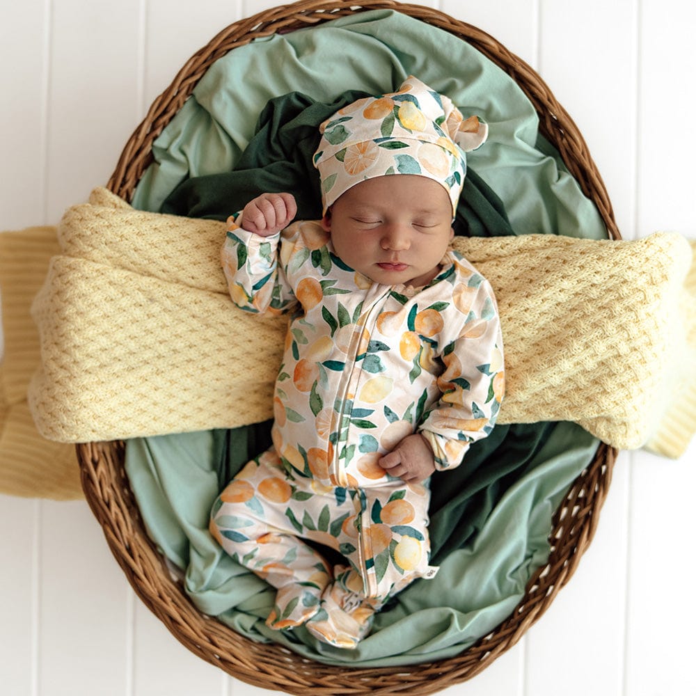 Snuggle Hunny Kids Unisex Onesie NB Sunny Citrus Organic Snuggle Sleepsuit Zip Footie