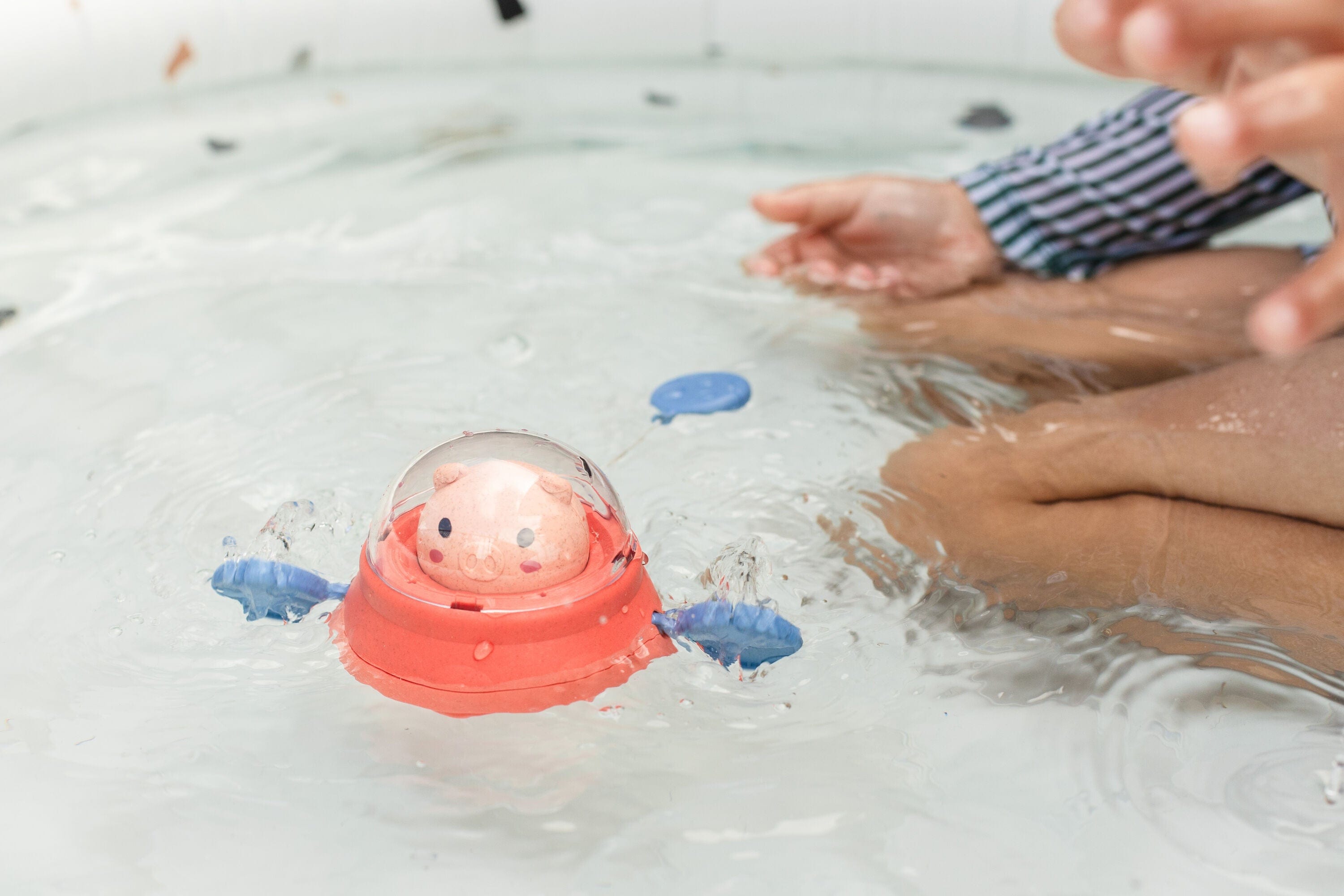 Tiger Tribe Bath Toys Bath Paddle Ship - Space Piggy