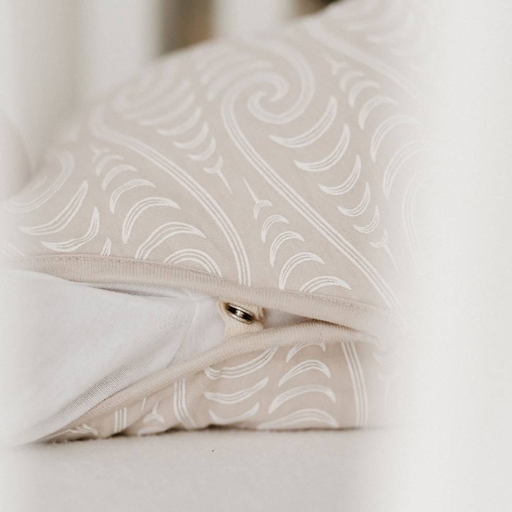 Woolbabe Linen 3-24M BO & KO Collab Duvet Front Zip Sleeping Bag - Ngaru