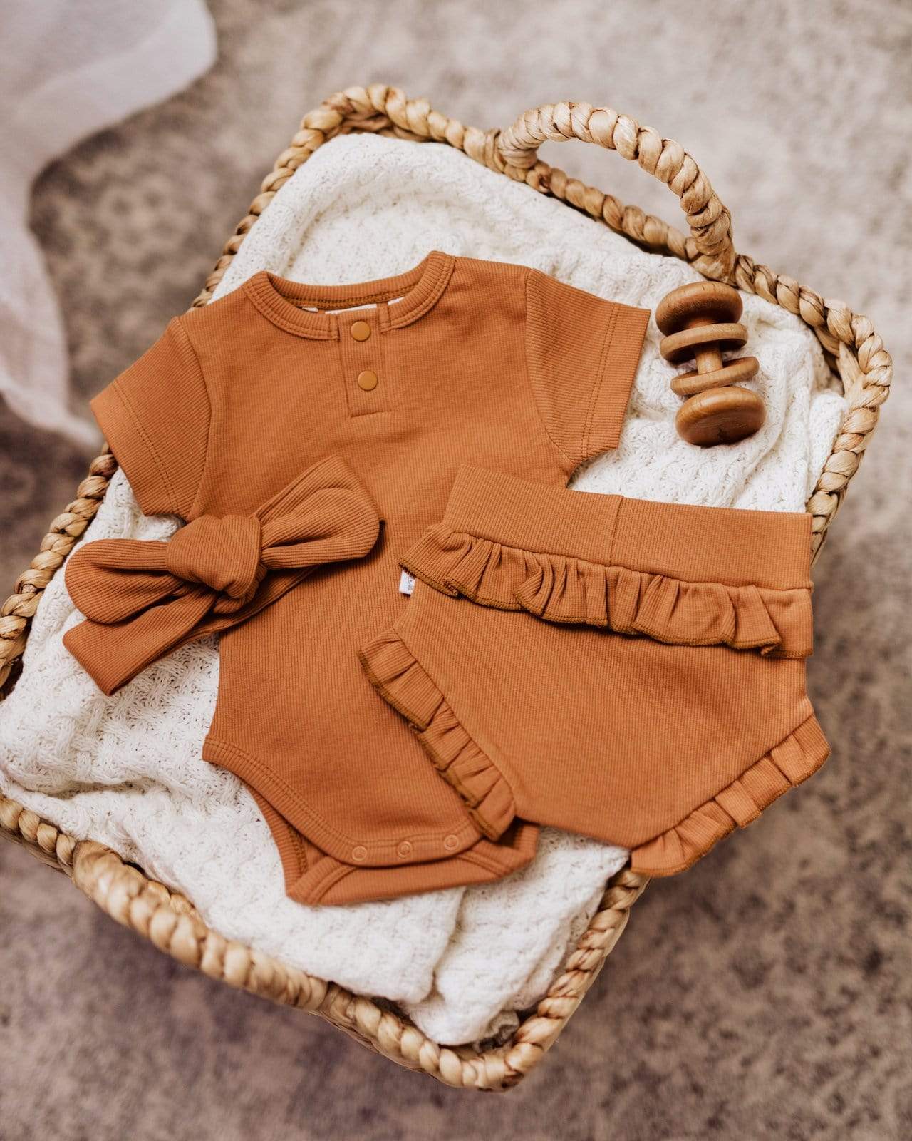 Snuggle Hunny Kids Accessory Hair Chestnut Ribbed Topknot